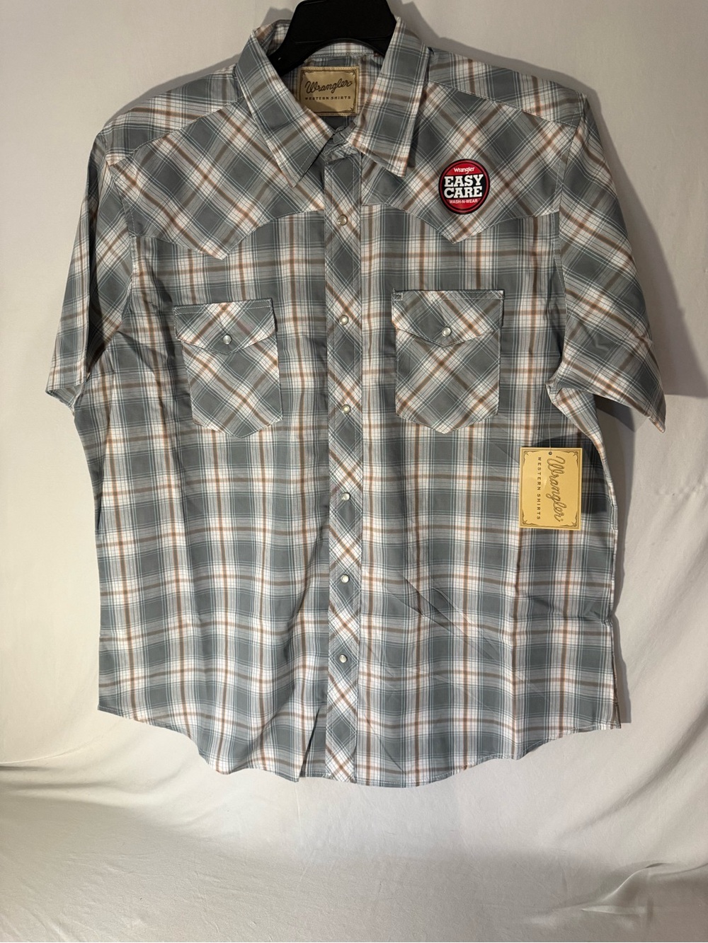 Wrangler Short-Sleeve Plaid Button-Down Shirt in Light Blue and Tan